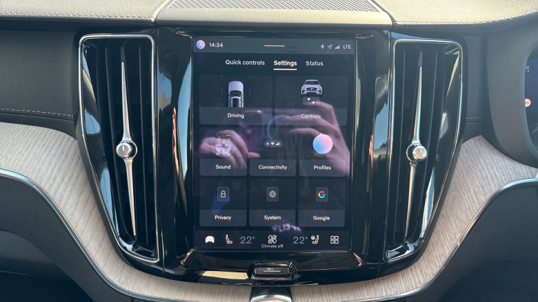 Volvo Xc60 2.0 T8 455 RC PHEV Inscription Pro 5dr AWD Auto Estate